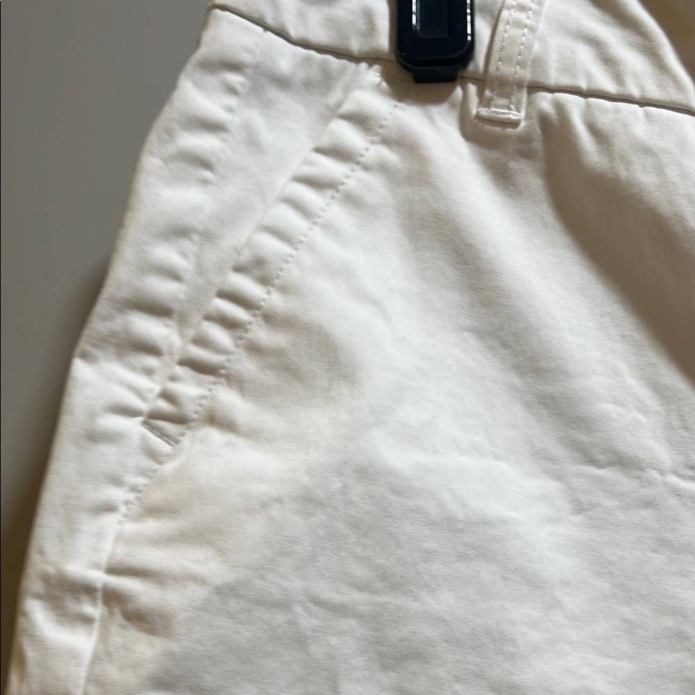 Crown & Ivy White Tailored ladies shorts - Picture 2 of 8